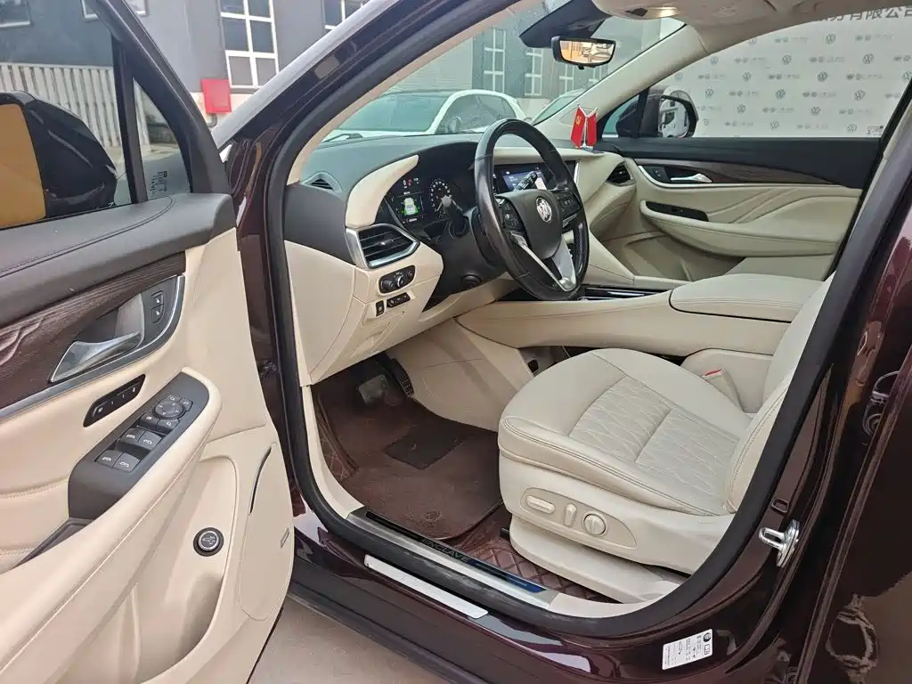Buick Enclave — миниатюра 15