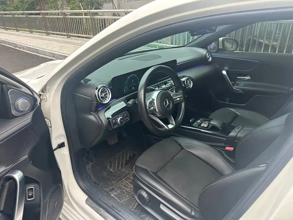 Mercedes-Benz A-Class — миниатюра 7