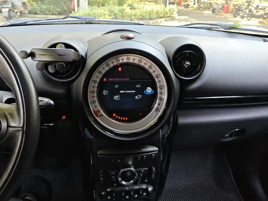 MINI Mini Countryman — миниатюра 13