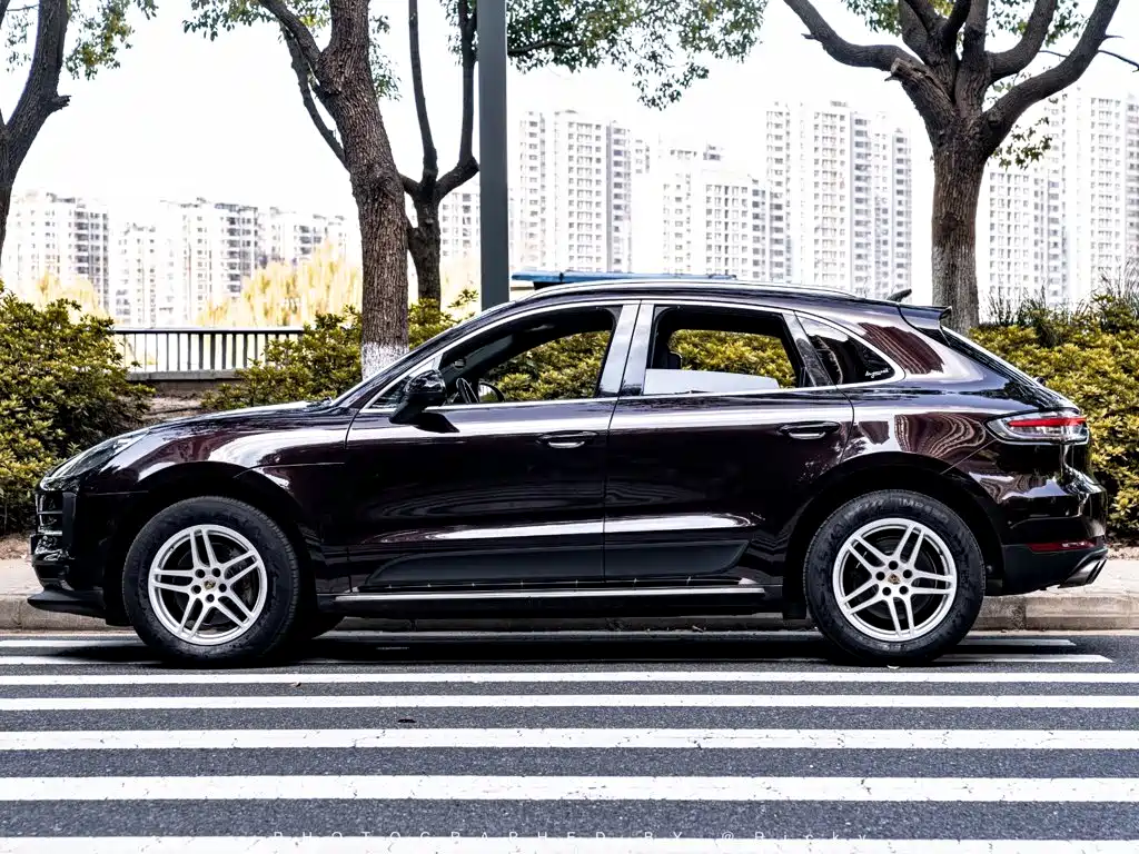 Porsche Macan — миниатюра 2
