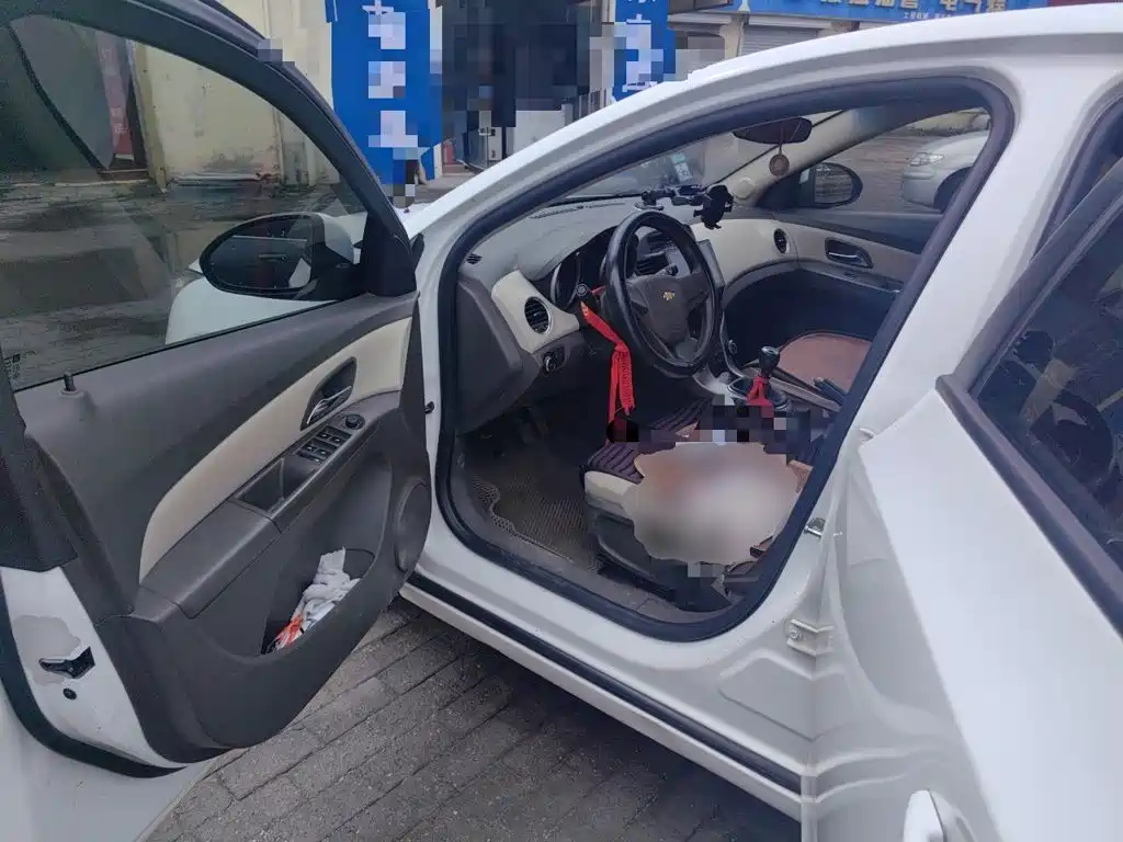 Chevrolet Cruze — миниатюра 17
