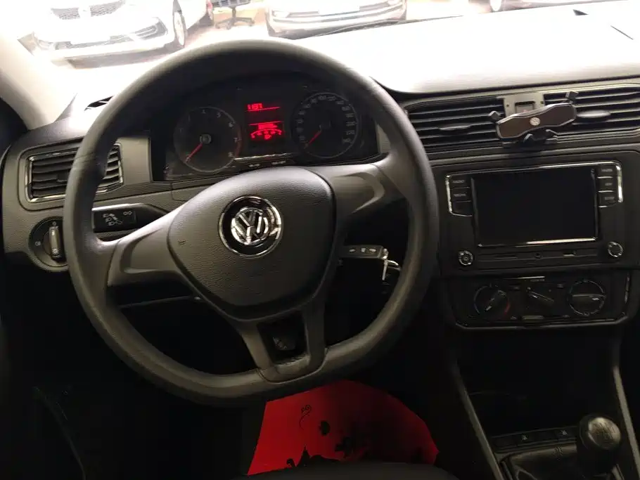 Volkswagen Santana — миниатюра 15