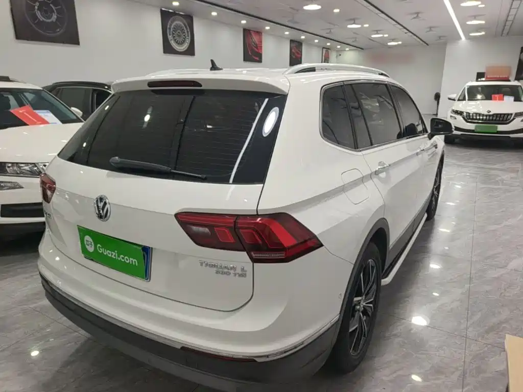 Volkswagen Tiguan L — миниатюра 7