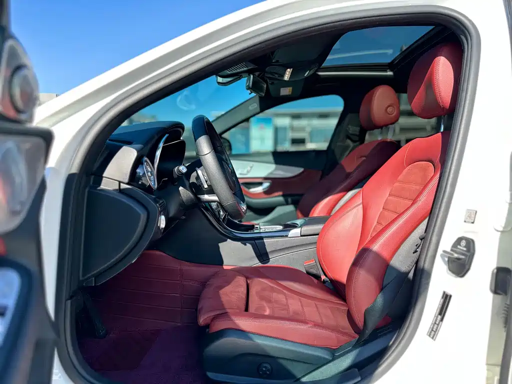 Mercedes-Benz C-Class — миниатюра 11