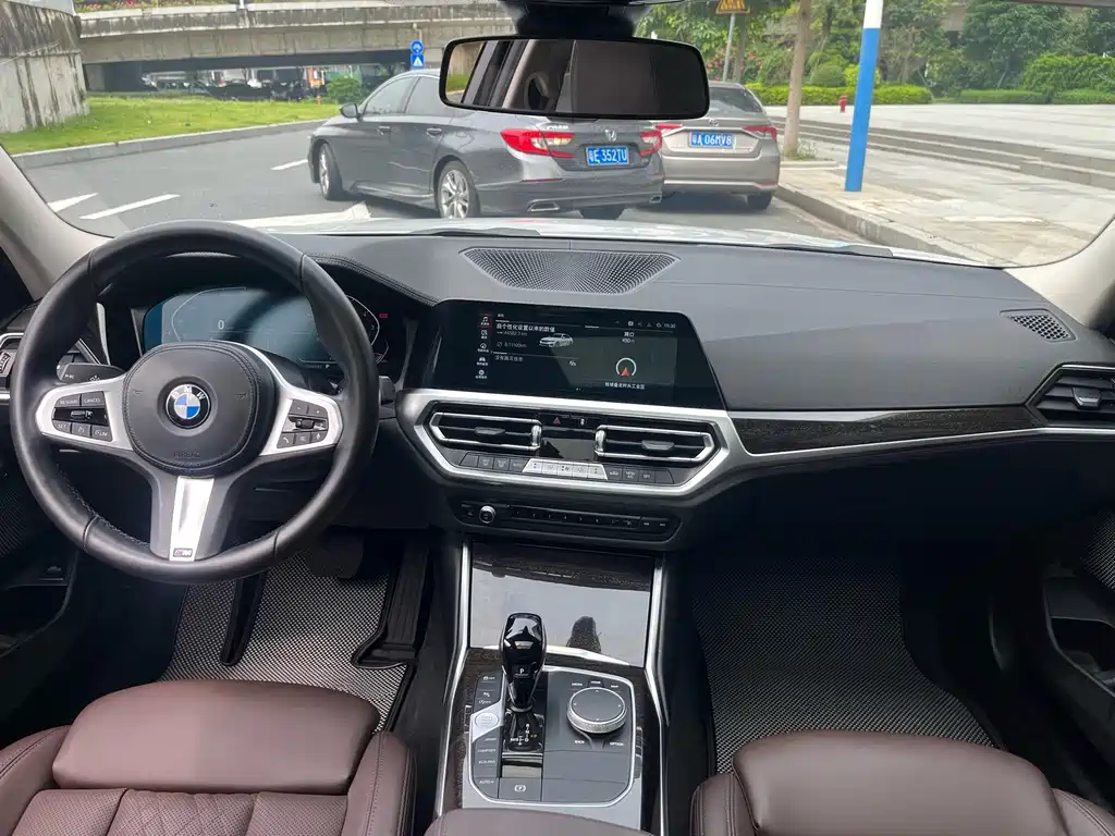 BMW 3 Series — миниатюра 12