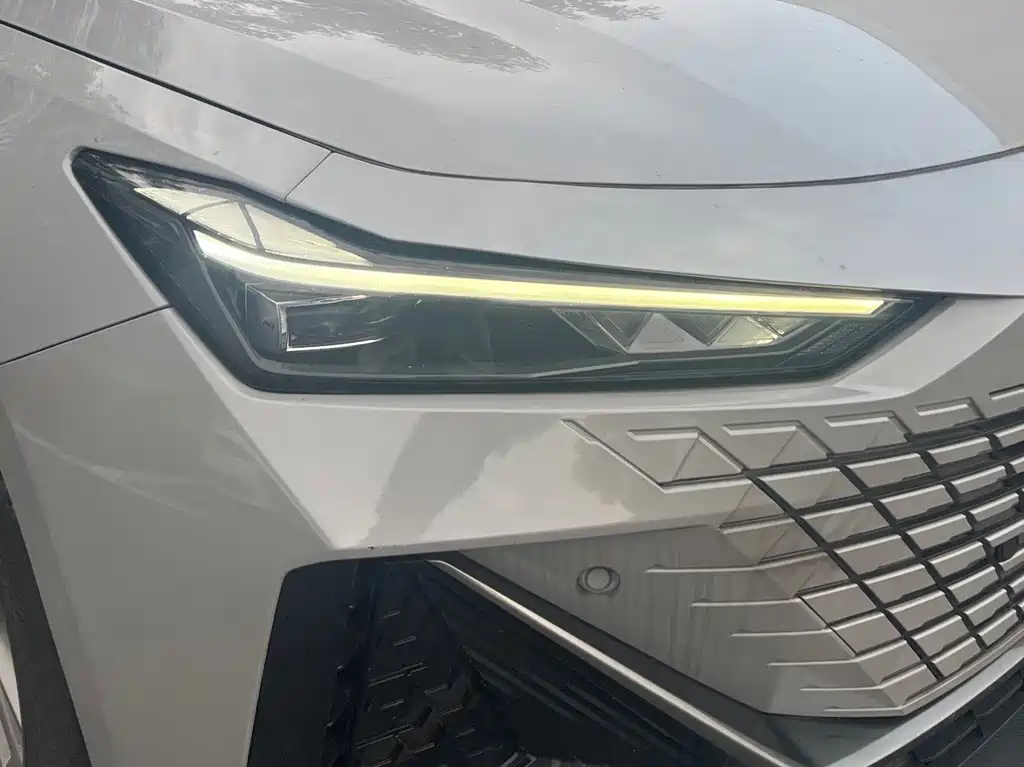 Changan UNI-V 1.5T 500Bar Premium Type, фото 5
