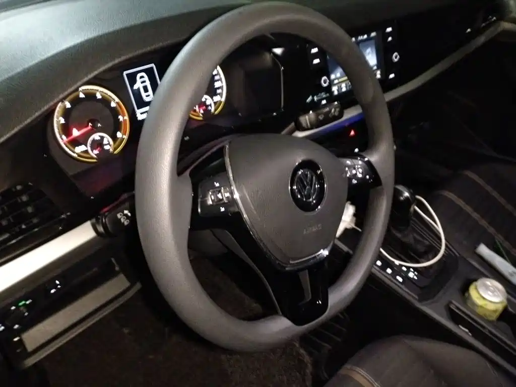 Volkswagen Lavida — миниатюра 7