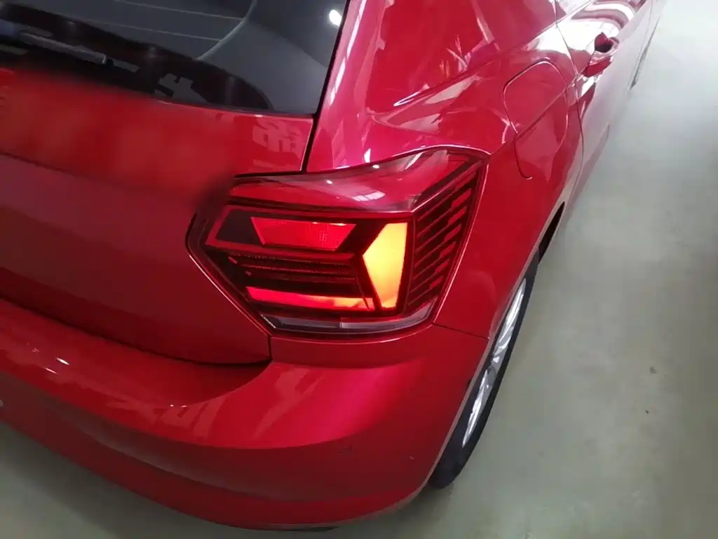 Volkswagen Polo — миниатюра 8