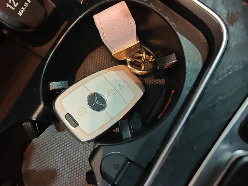 Mercedes-Benz C-Class — миниатюра 9