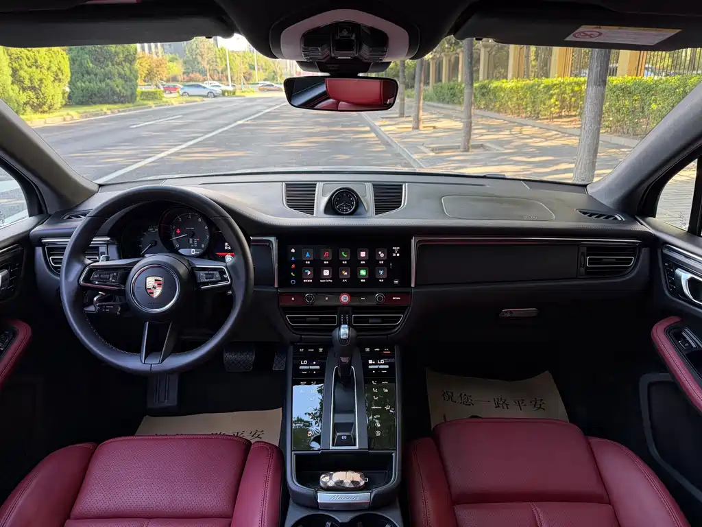 Porsche Macan — миниатюра 6