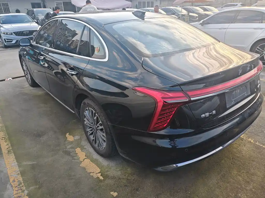 Hongqi Hongqi H5 — миниатюра 16