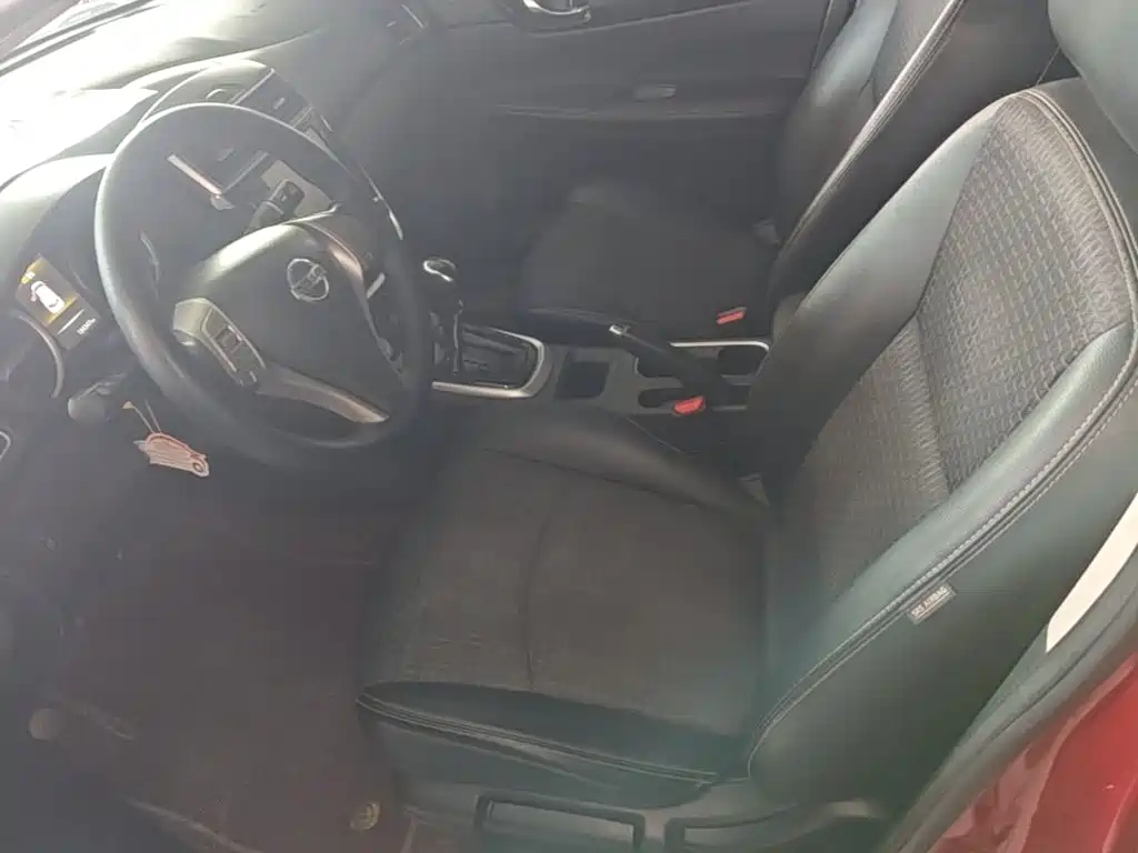 Nissan Tiida — миниатюра 15