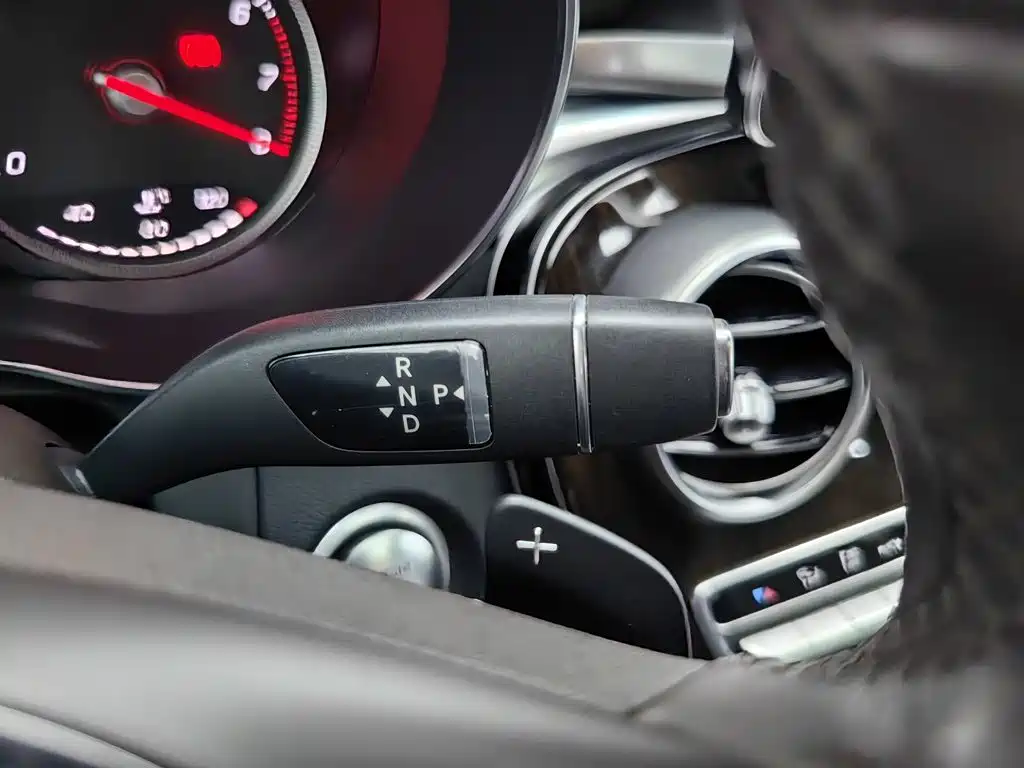Mercedes-Benz GLC — миниатюра 13