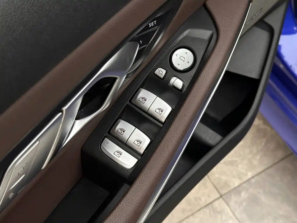 BMW 3 Series — миниатюра 15