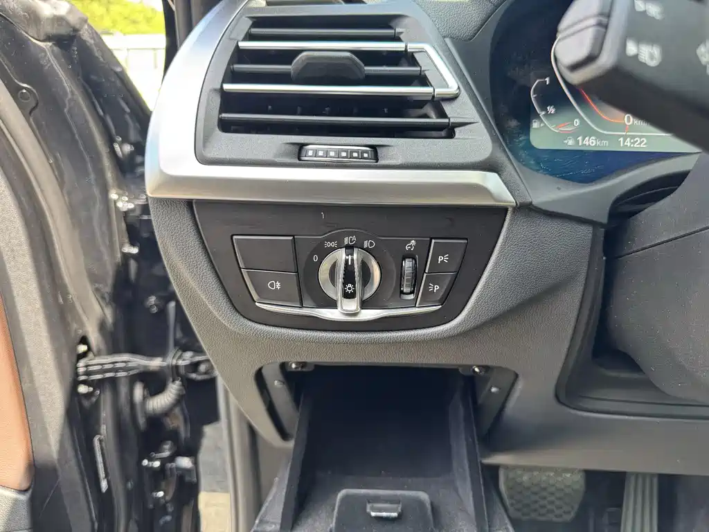 BMW X3 — миниатюра 14
