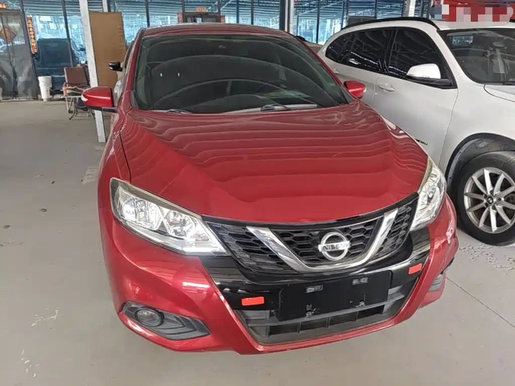Nissan Tiida — миниатюра 3