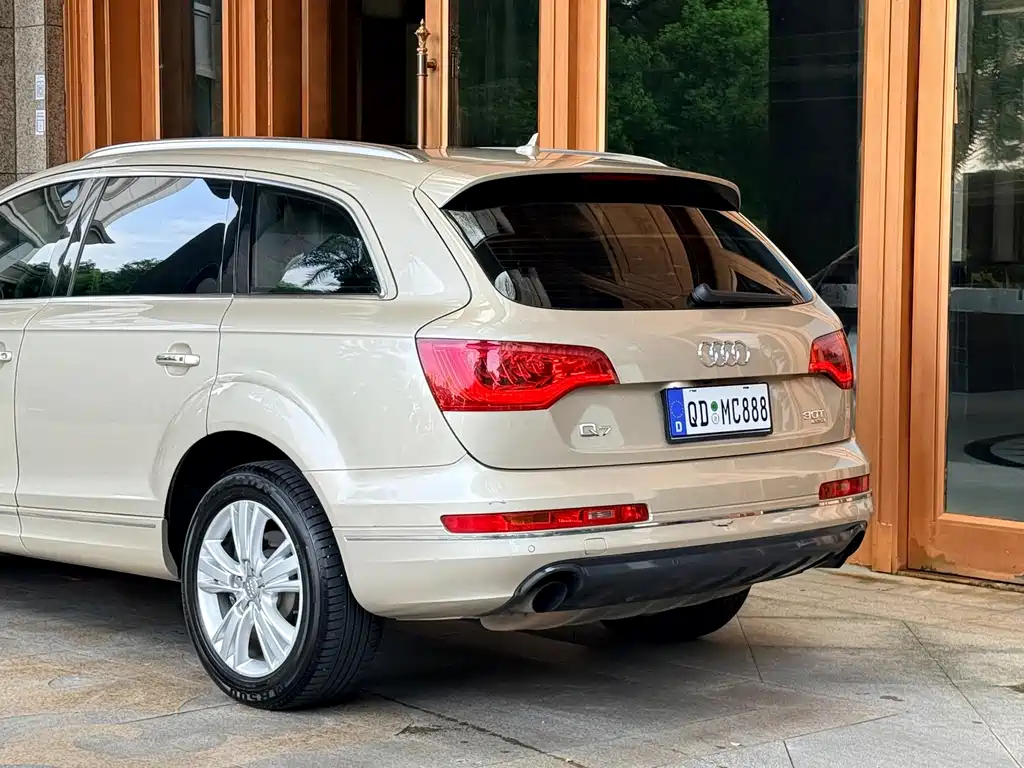 Audi Q7 — миниатюра 7
