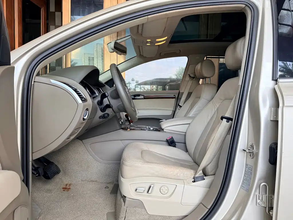 Audi Q7 — миниатюра 9