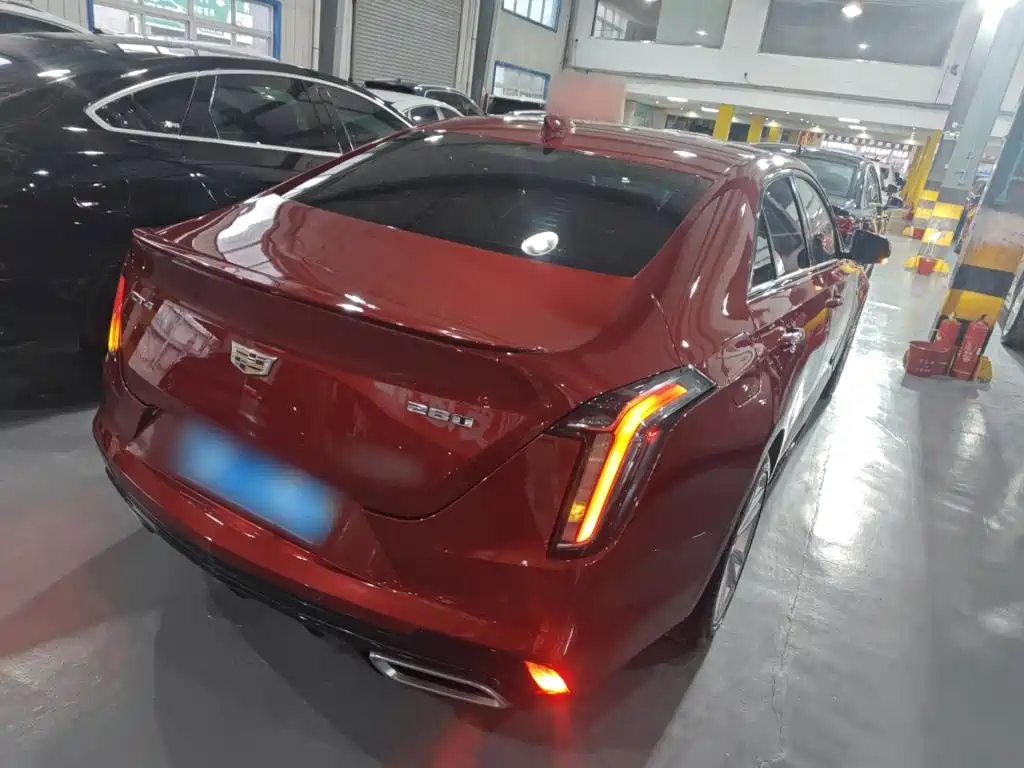 Cadillac CT4 2020 28T Fashion
