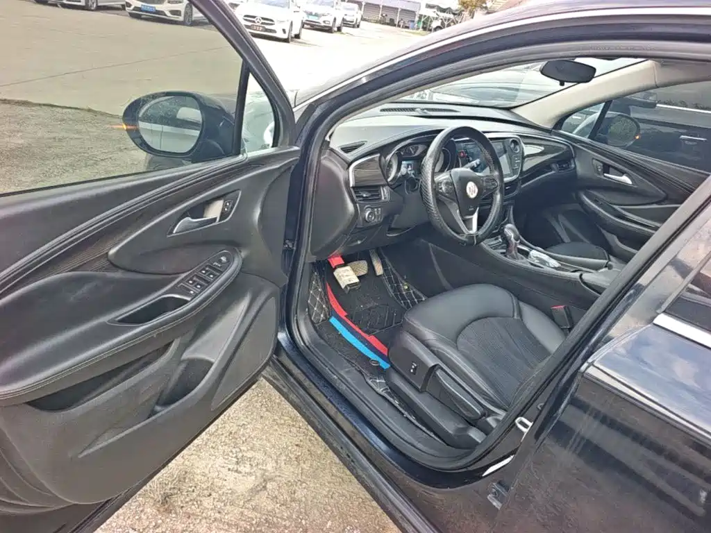 Buick Envision Plus — миниатюра 16