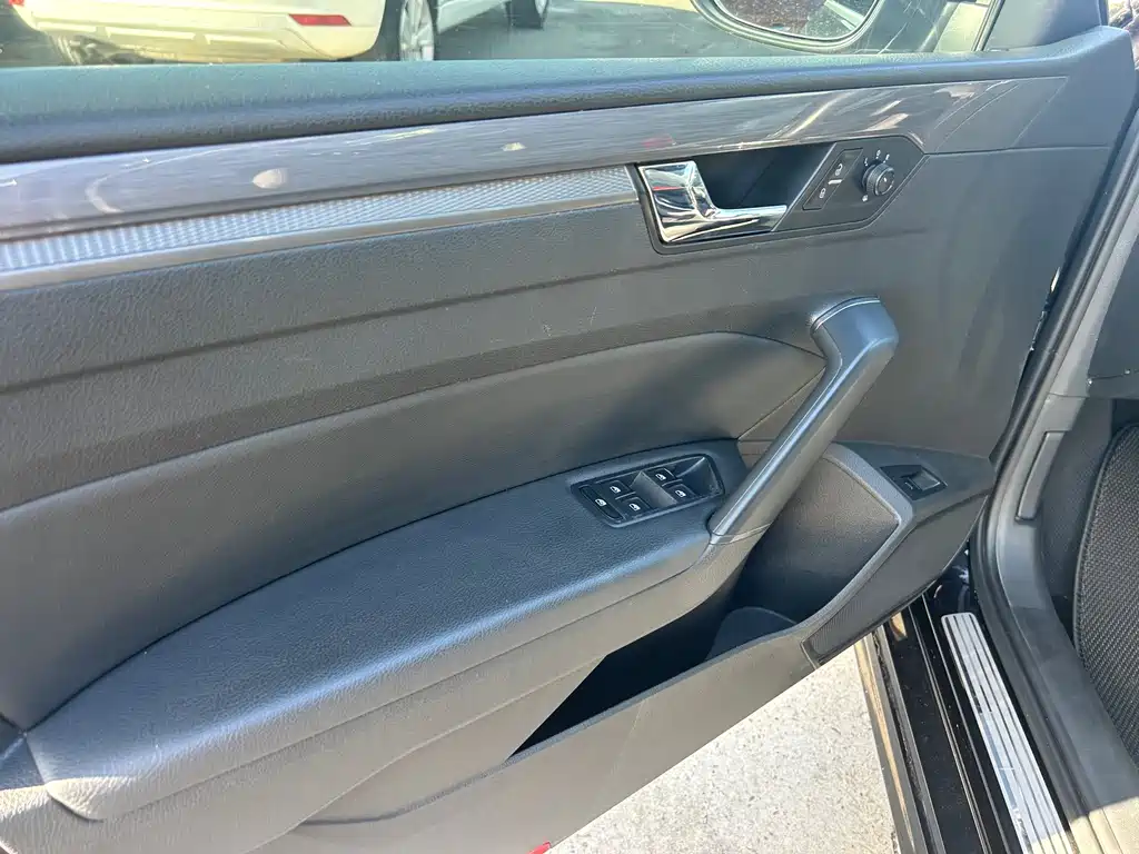 Volkswagen Passat — миниатюра 8