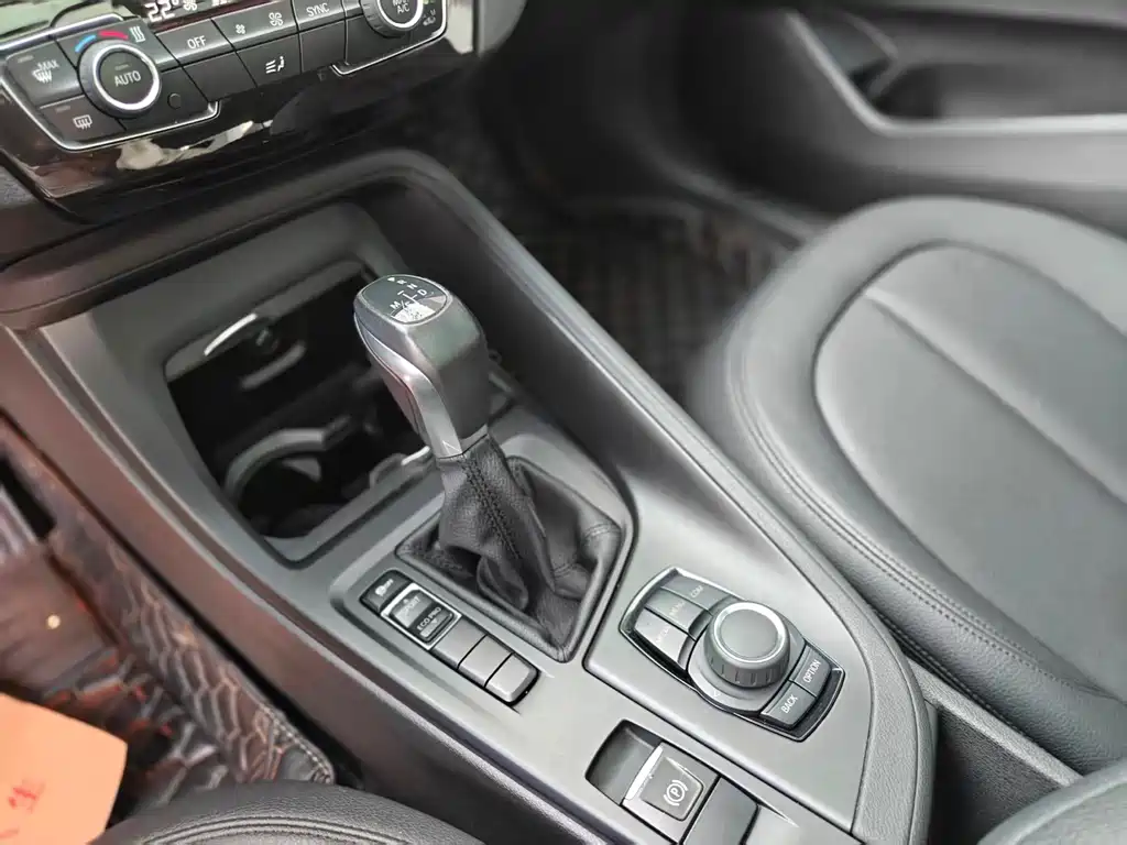BMW X1 — миниатюра 10