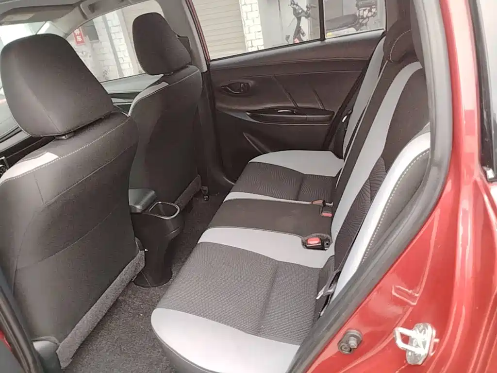 Toyota Yaris L — миниатюра 17