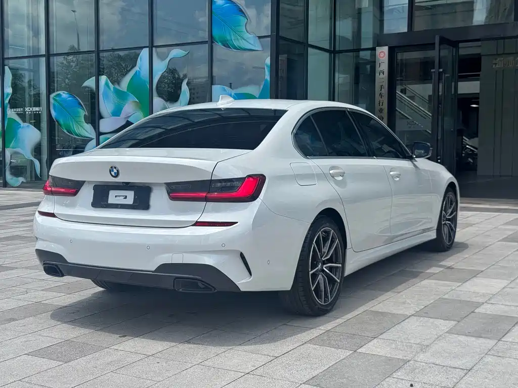 BMW 3 Series 3 2021 325Li M Sport