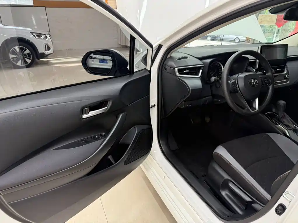 Toyota Corolla — миниатюра 8