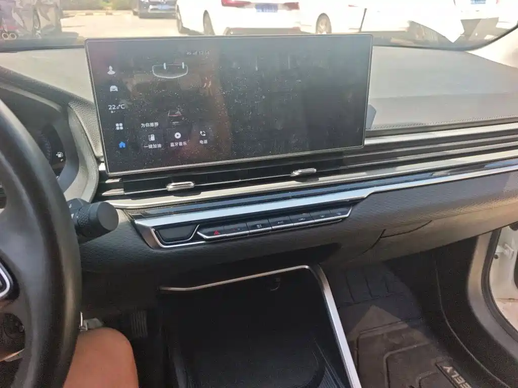 Geely Emgrand — миниатюра 6