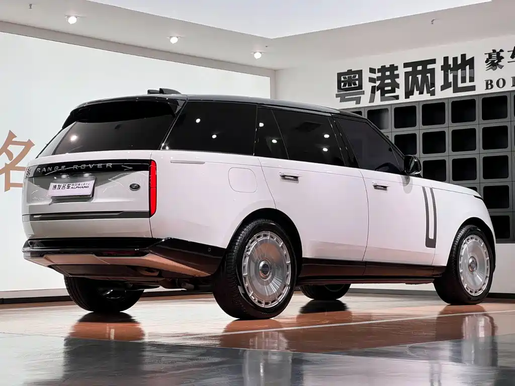 Land Rover Range Rover — миниатюра 7