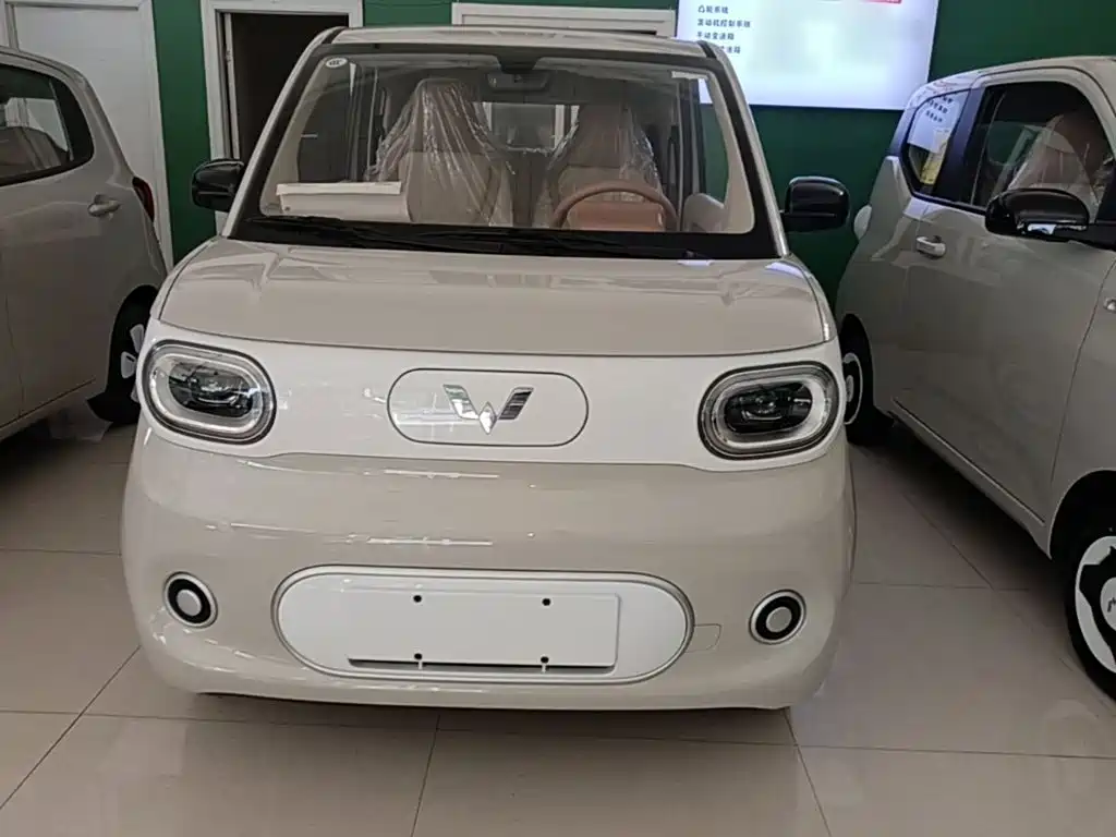 Wuling MINIEV — миниатюра 3