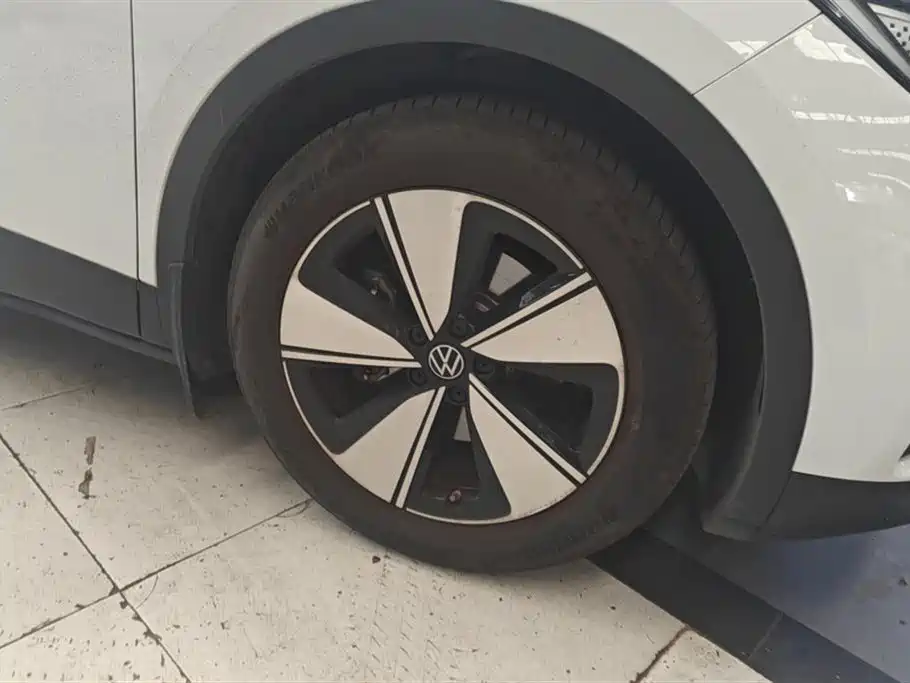 Volkswagen ID.4 X 2025 Smart