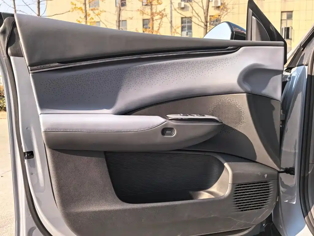 XPeng G7 — миниатюра 7