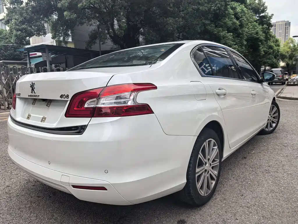 Peugeot 408 — миниатюра 20