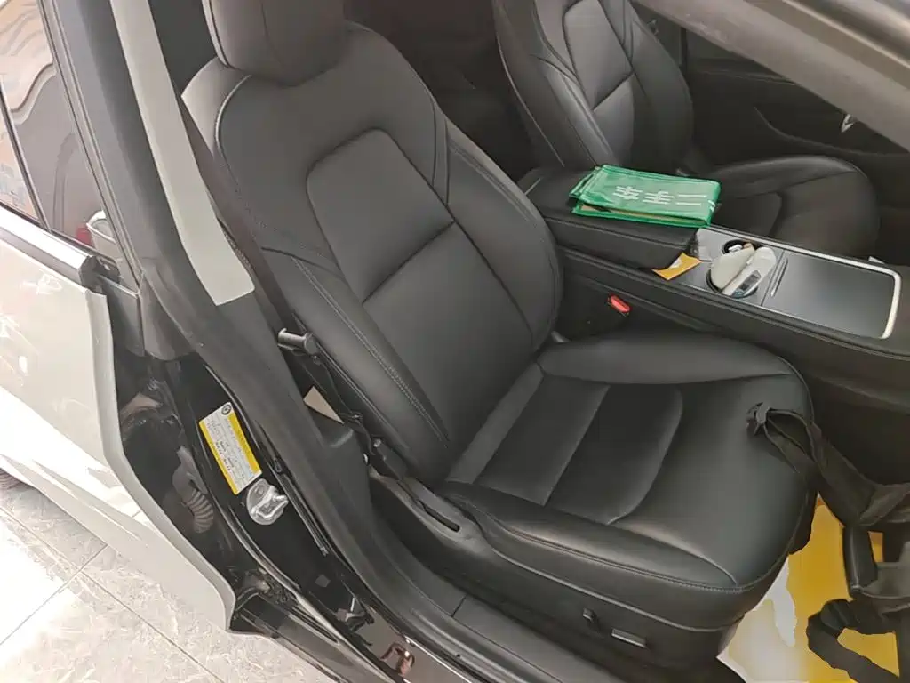 Tesla Model 3 — миниатюра 25