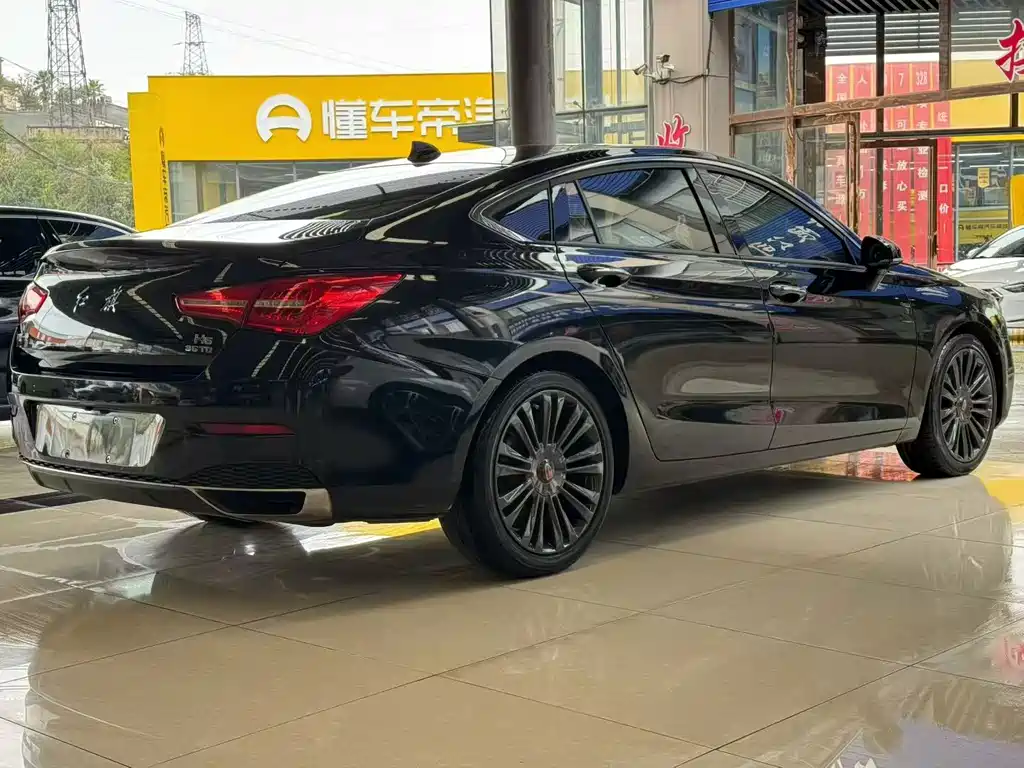 Hongqi Hongqi H5 — миниатюра 6