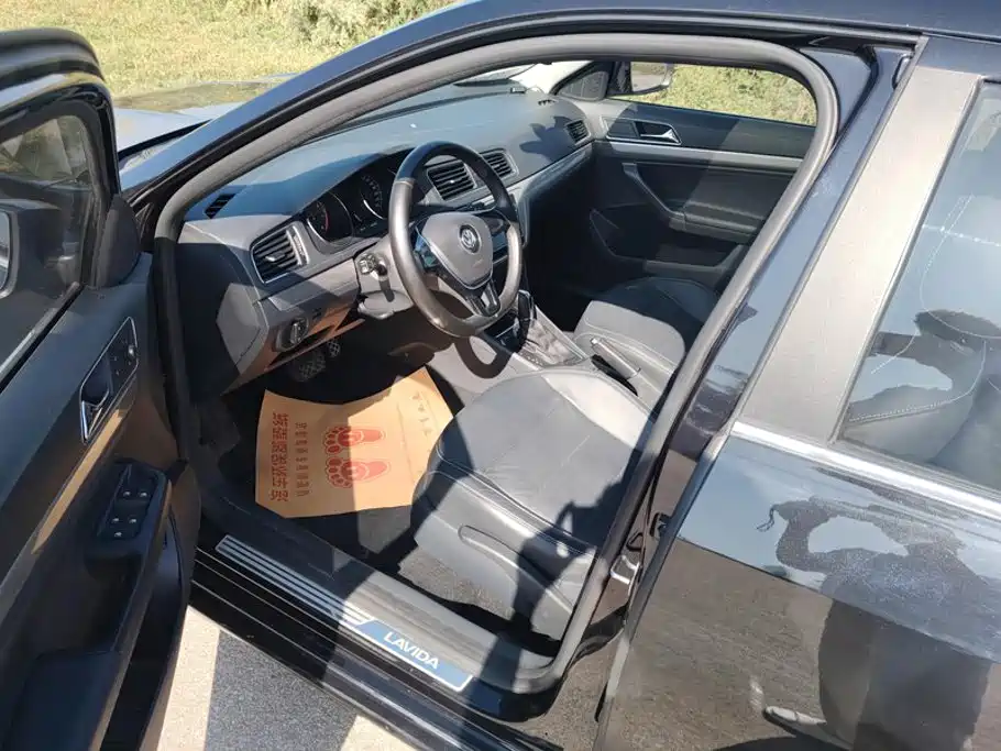 Volkswagen Lavida — миниатюра 9