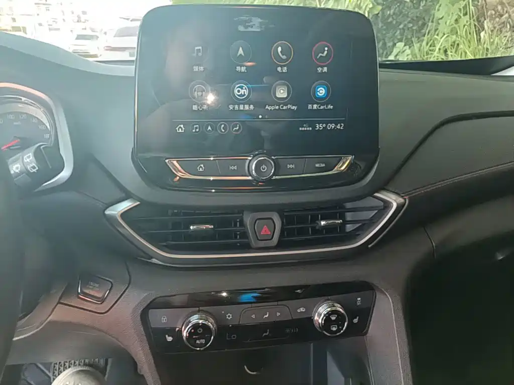 Chevrolet Volando — миниатюра 9