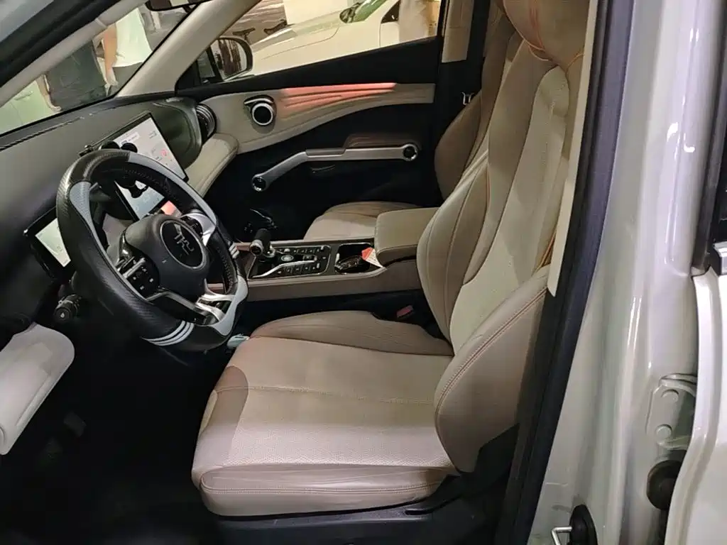 BYD Yuan Plus — миниатюра 15