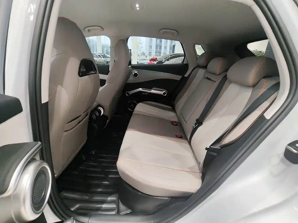BYD Yuan Plus — миниатюра 10