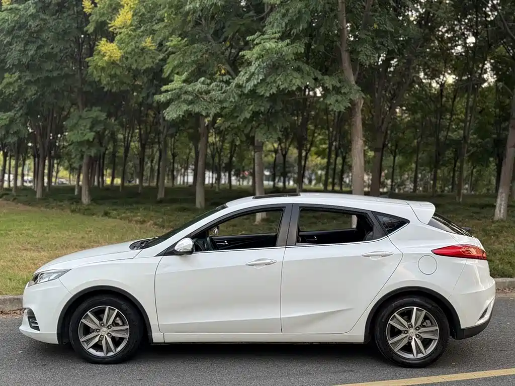 Changan Eado XT — миниатюра 5