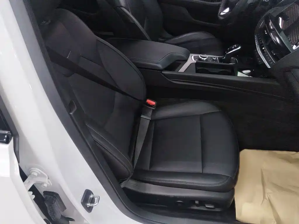 Cadillac CT5 — миниатюра 15