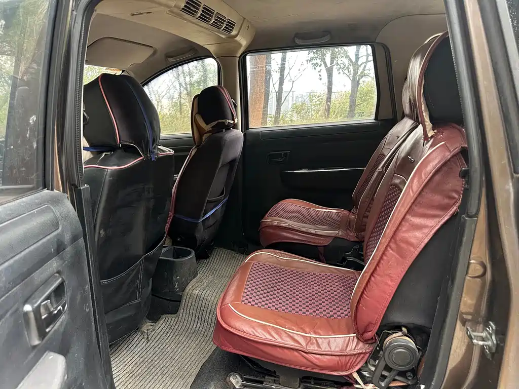 Dongfeng 350 2014 1.5L MT