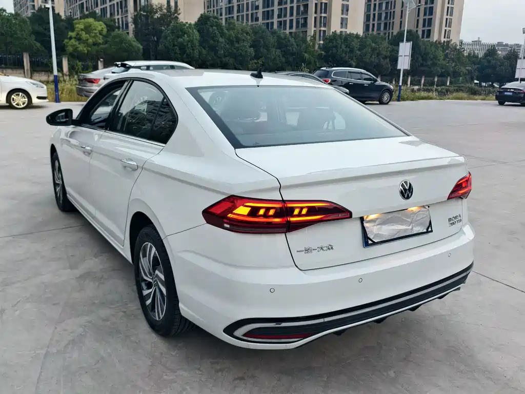 Volkswagen Bora — миниатюра 5