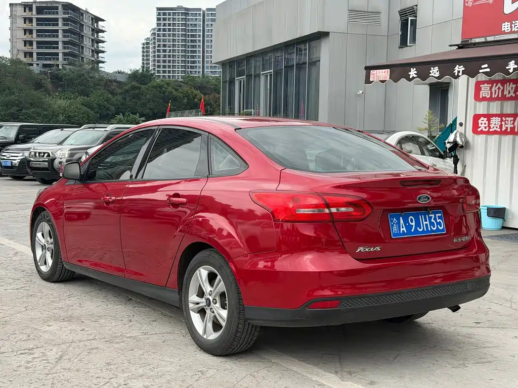 Ford Focus — миниатюра 7