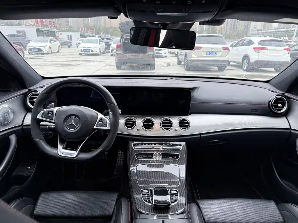 MERCEDES-BENZ E CLASS AMG