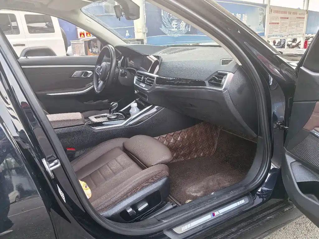 BMW 3 Series — миниатюра 14