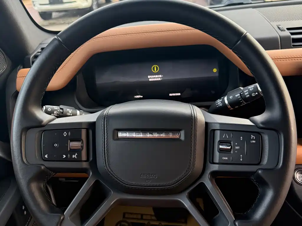 Land Rover Defender — миниатюра 7