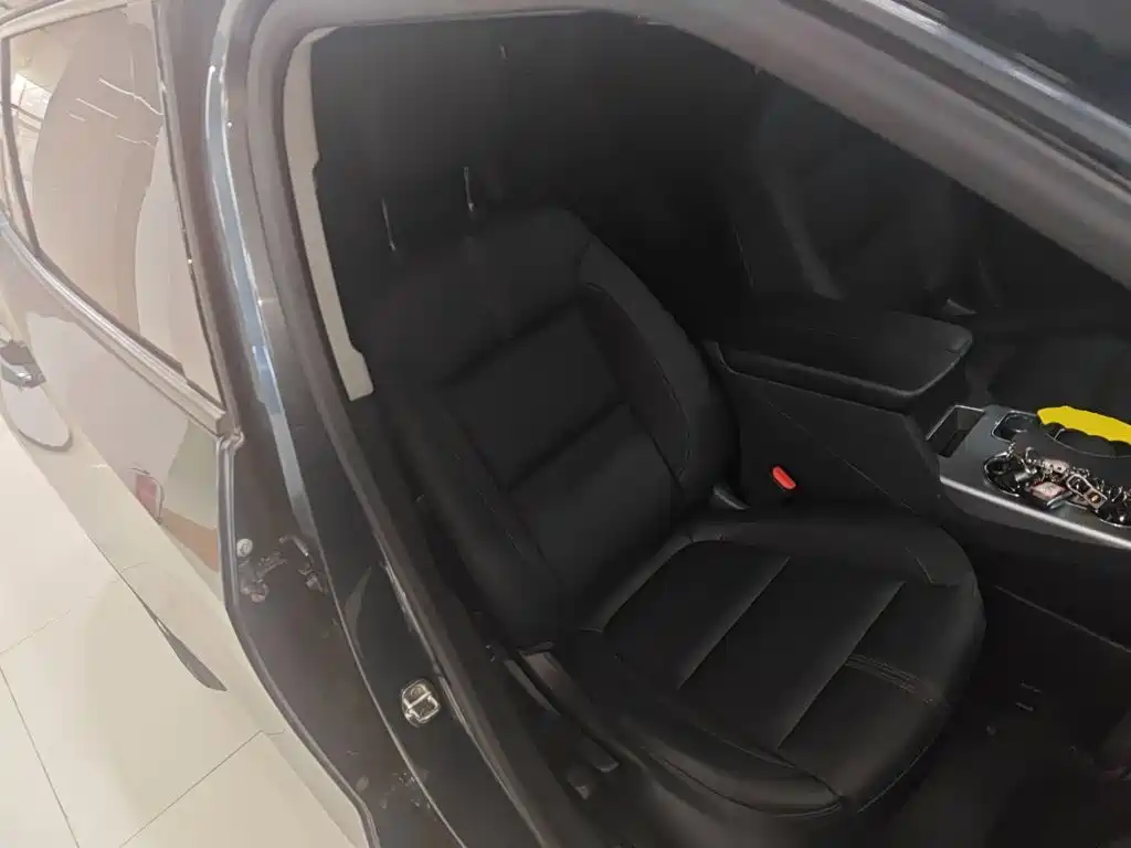 Chevrolet Blazer — миниатюра 16